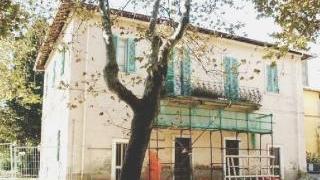 L’ex casa del fascio. È saltata la trattativa per l’acquisto dell’immobile da parte del Comune