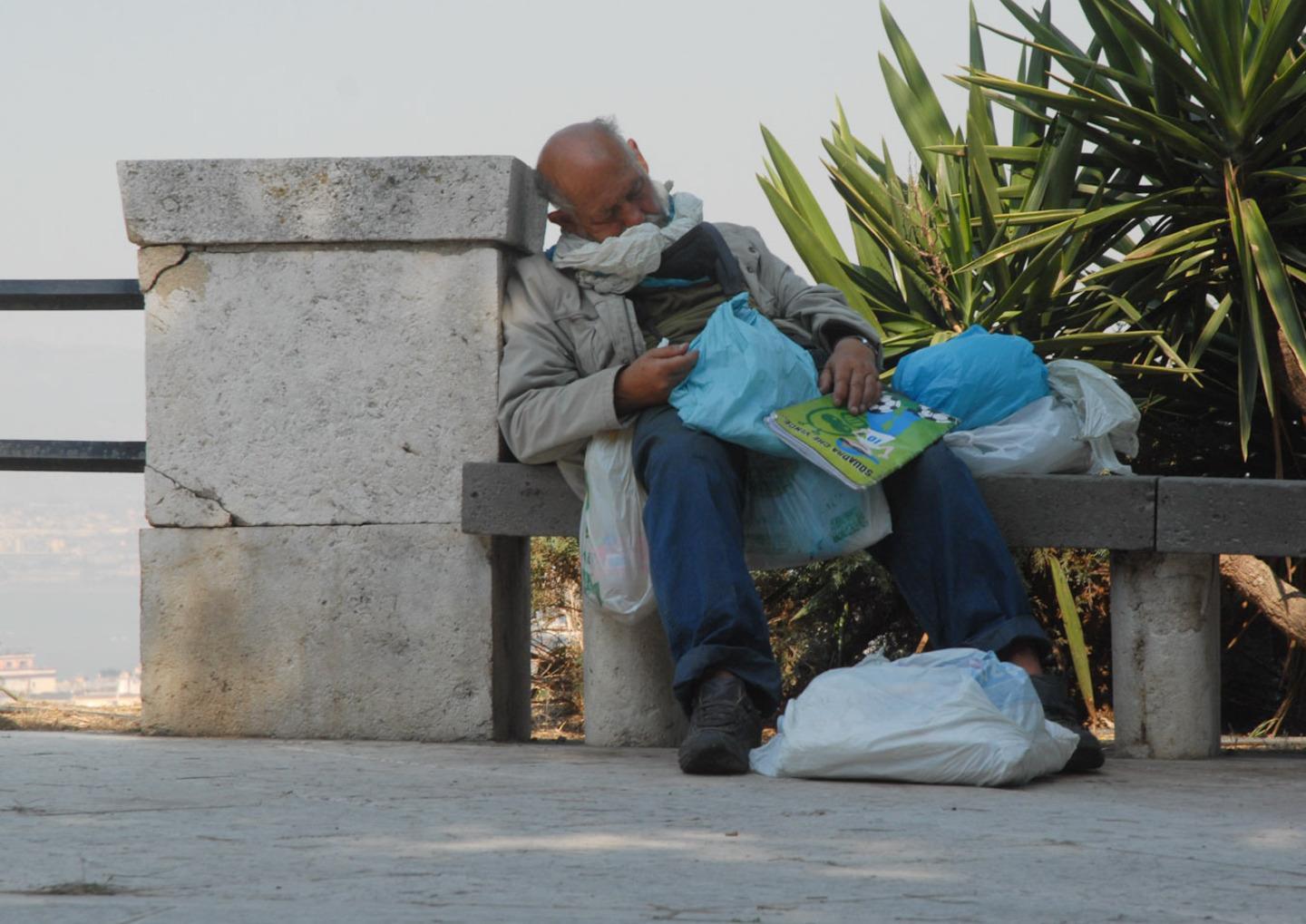 Povertà in Sardegna, 400mila euro ai senzatetto 