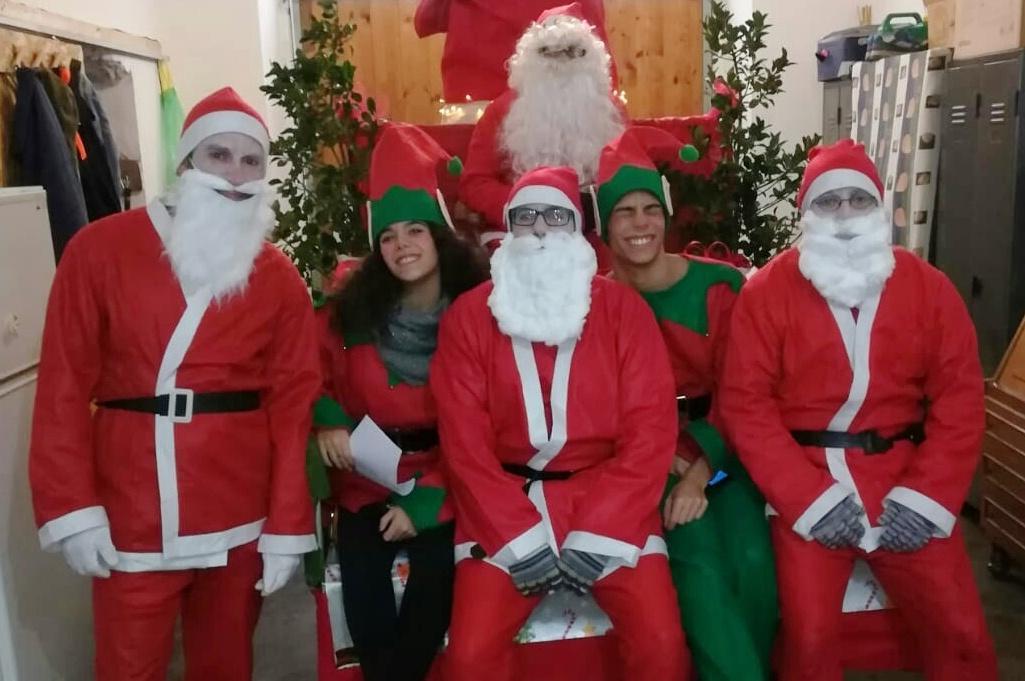 Babbo Natale con due amici speciali 