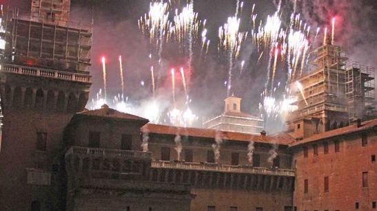 Tempus incendia il Castello e fa sognare Ferrara