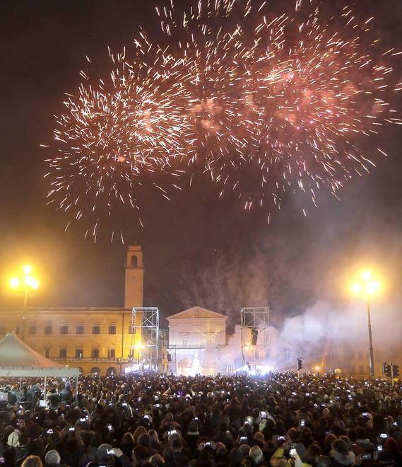San Silvestro e Capodanno tra strade, piazze e teatro: tutto il programma 