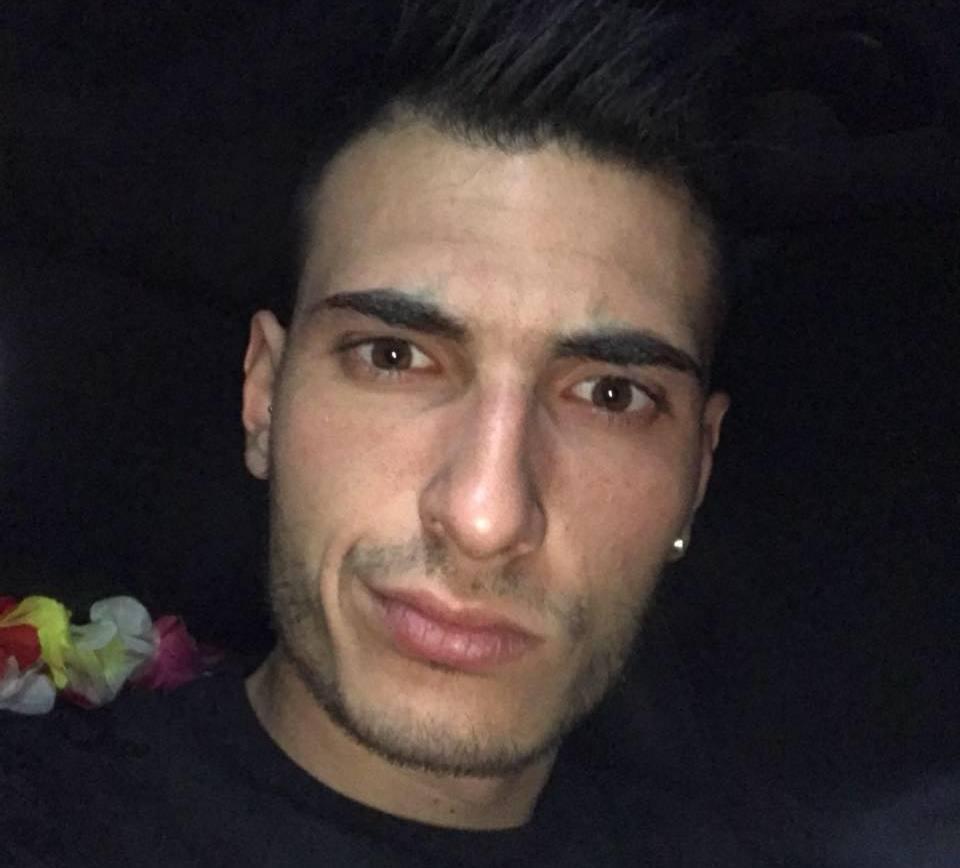 Moto sul guard rail perde la vita a 23 anni 