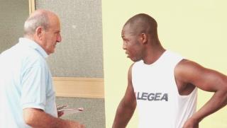 <strong>ACCIACCHI.</strong> Sopra la rabbia di Fabio Galante, a fianco Rivas insieme al team manager Paolo Nassi