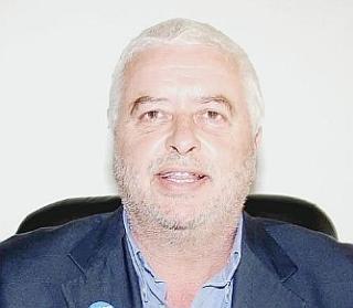 Sopra l’ex tonnara all’Enfola dove troverà spazio il Parco, accanto Ruggero Barbetti