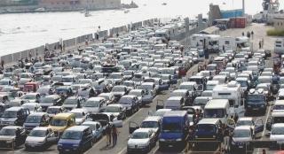 Auto all’imbarco in porto: a giugno potrebbe essere inaugurata una linea per l’Elba