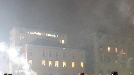 Quattordicenne ubriaca lasciata in strada dagli amici