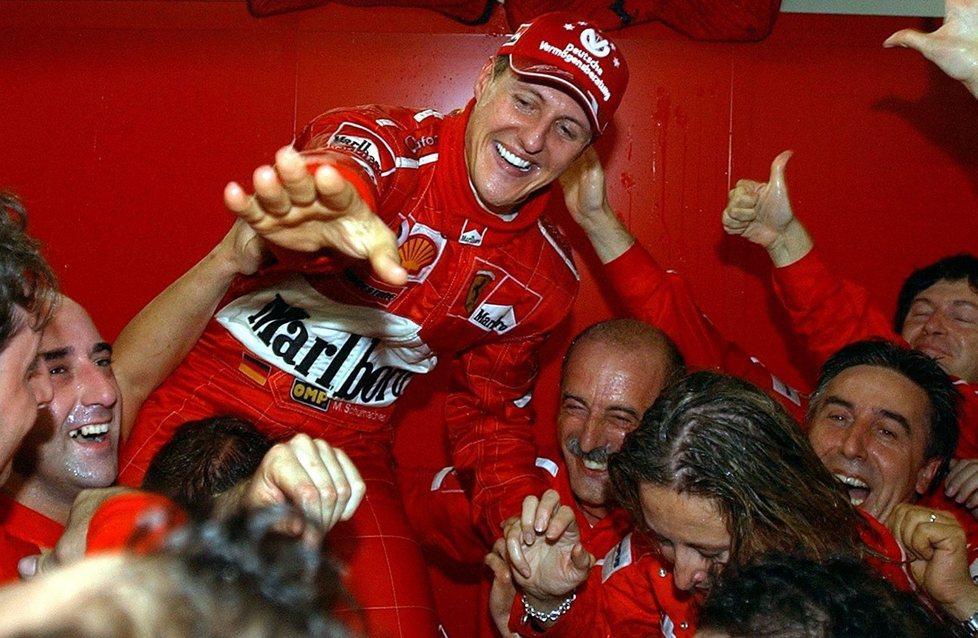 Maranello La Ferrari inaugura la mostra dedicata a Michael Schumacher 
