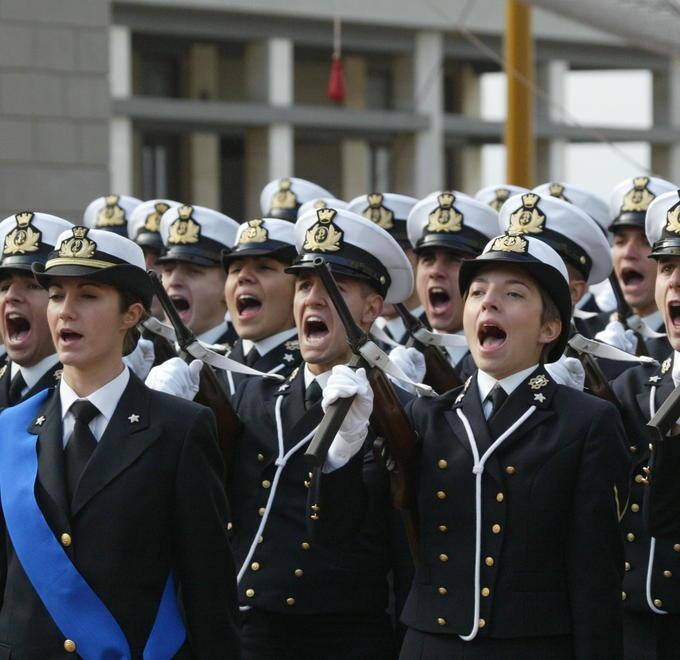 110 posti all’Accademia Navale Ecco il bando di ammissione 