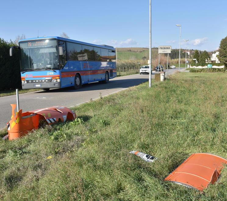 Lo speed-check abbattuto a Pagnana (Foto Agenzia Carlo Sestini)
