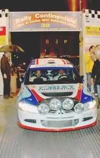 Un’auto alla partenza