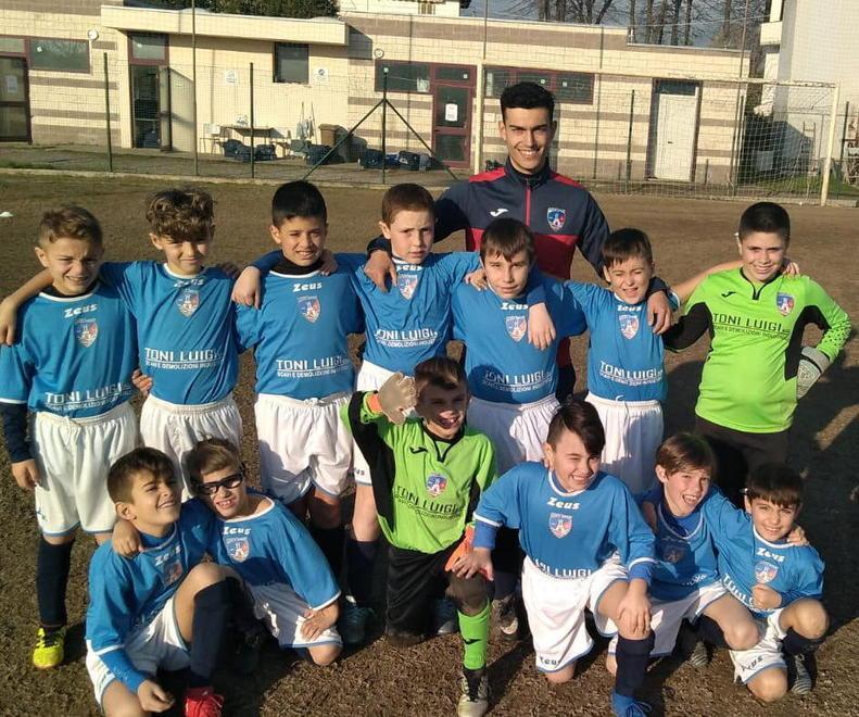 Pulcini: il Pietrasanta vince la Pisa Ovest Cup Terzi i padroni di casa 