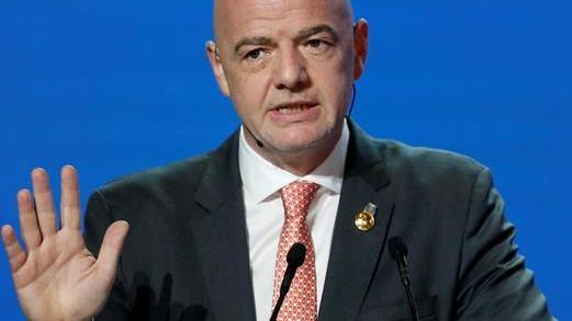 Infantino contro i razzisti: «Subito leggi dure e fatti Basta con i cori degli ultrà»