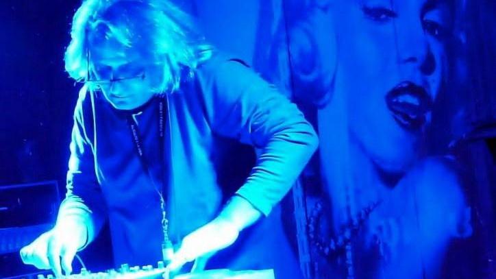 Modena, Dj Lelli e Mozart al Vibra con “Funky rare groove” e l’afro-funk