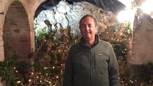 Calze e doni per i bambini Chiude il presepe nell’antica cantina