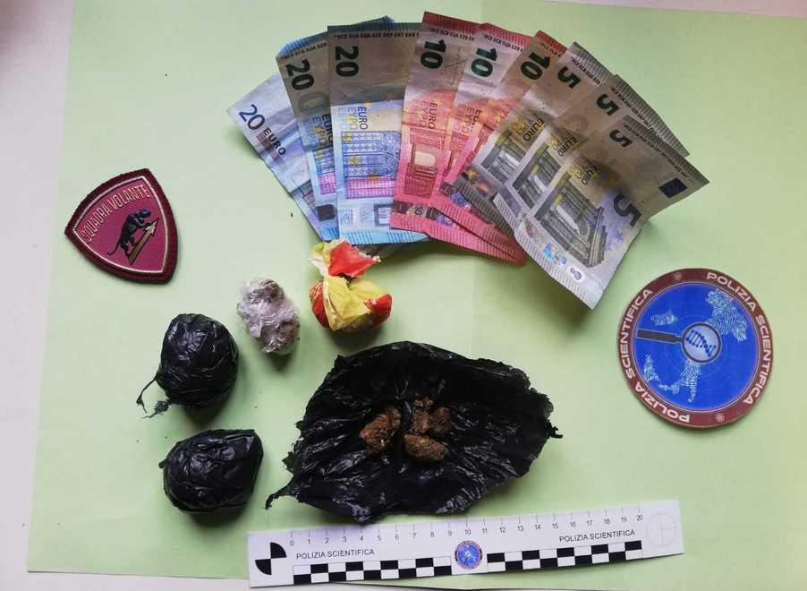 Richiedente asilo arrestato per spaccio a piazzale don Baroni 