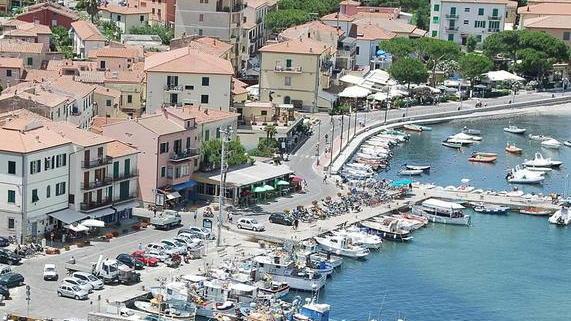 Cambiano le soste per i lavori in corso nell’area portuale