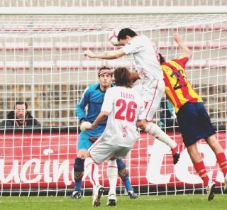 <strong>L’INCORNATA</strong>. Sul corner di Carobbio Pinilla svetta e segna il primo gol