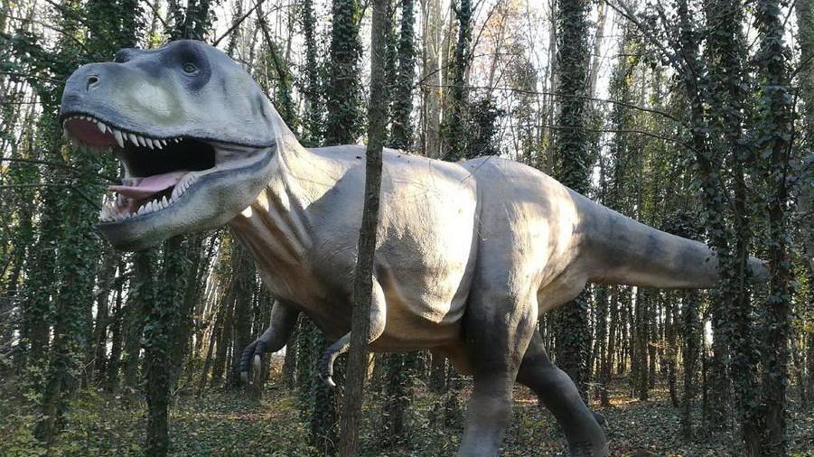 A Villa Tusini il fantastico mondo dei dinosauri