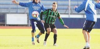Scardigli (nella foto al centro) sarà in campo al posto di D’Ambrosio