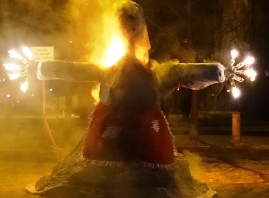 Le animazioni in piazza Doppia iniziativa nella frazione