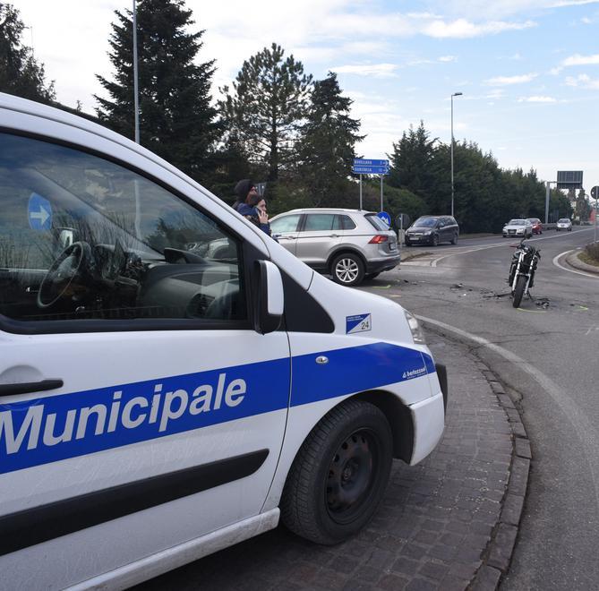 L’auto e la motocicletta coinvolte nello schianto avvenuto alle porte di Campagnola