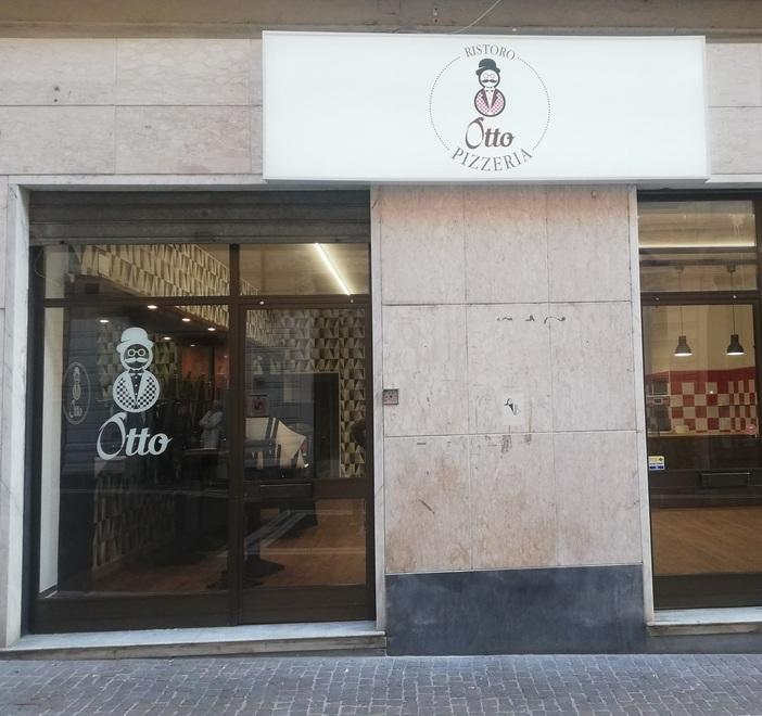 Apre la pizzeria al taglio chiude un frutta e verdura