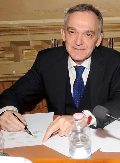 Guerra in Darsena, il fronte del porto guarda a Rossi per ritrovare la pace 