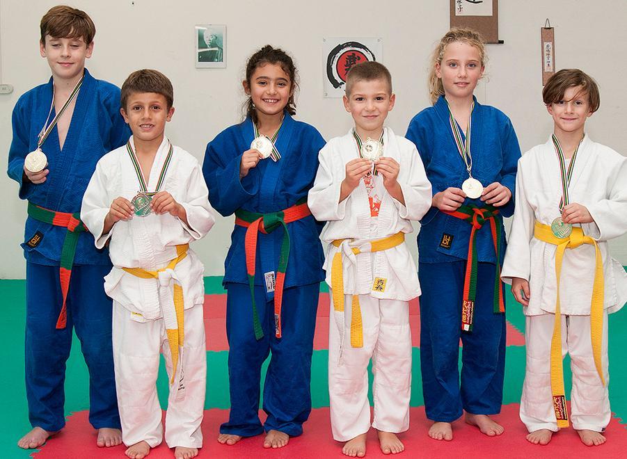 Pioggia di medaglie per gli atleti del Fujiyama e 4 campioni regionali