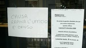 Rapina armata alle poste un bottino da 400 mila euro