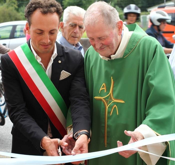 Una piazza in ricordo del prete che aveva fondato il seminario 
