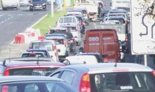 Caos in superstradaun incidente blocca gli accessi alla città