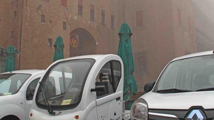 Auto elettriche nelle Ztl Si scatena subito la bagarre