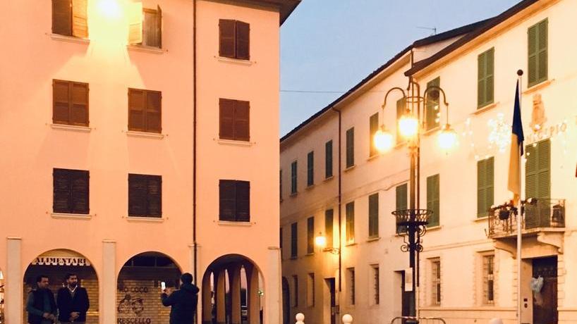 Ora in piazza senza Peppone il “ripiego” diventa il Pasquino