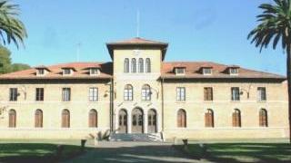 Il teatro Nel 2010 Solvay lo metterà in vendita insieme al Circolo ricreativo di via della Repubblica