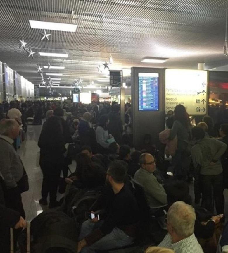 Bloccati per ore in aeroporto, odissea per alcuni modenesi 