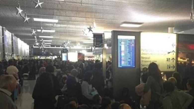 Bloccati per ore in aeroporto, odissea per alcuni modenesi