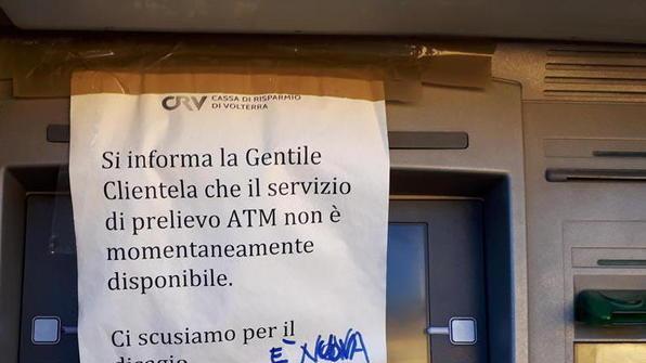 Monteverdi, l’unico bancomat non funziona da venti giorni