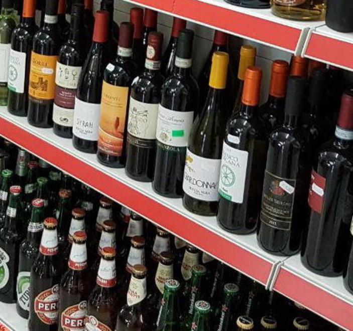 «E la grande distribuzione? Limitate l’orario di vendita»