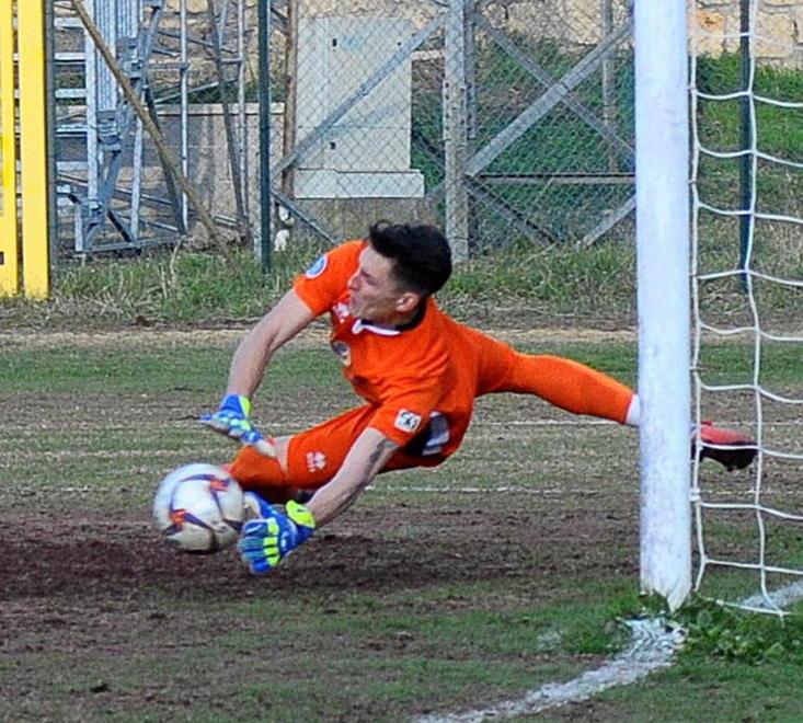 Portiere saracinesca e Conti è una delizia