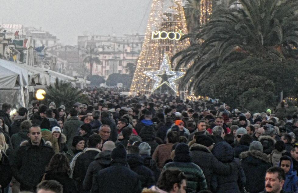 Aperti solo il 10% degli hotel ma con le feste fanno il pieno 
