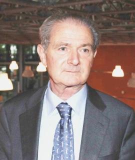 <strong>SUL PODIO.</strong> Il direttore generale Giancarlo Sassoli e l’esterno dell’ospedale a Lido di Camaiore Anche quest’anno la Regione ha dato ottimi voti alla sanità versiliese