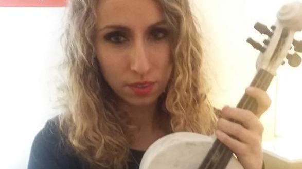 Musica, pietra e grande arte, la magìa del violino di marmo
