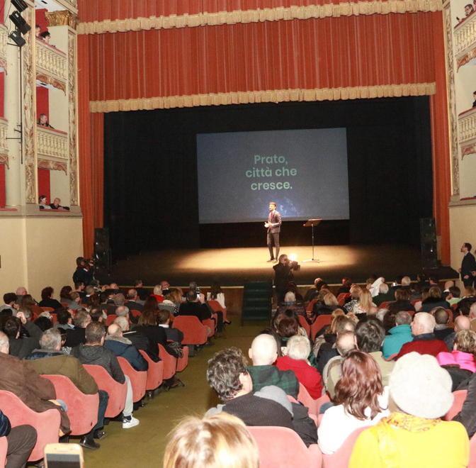 Biffoni cita Benigni: «Via, mi ricandido» E snocciola i risultati della sua giunta 