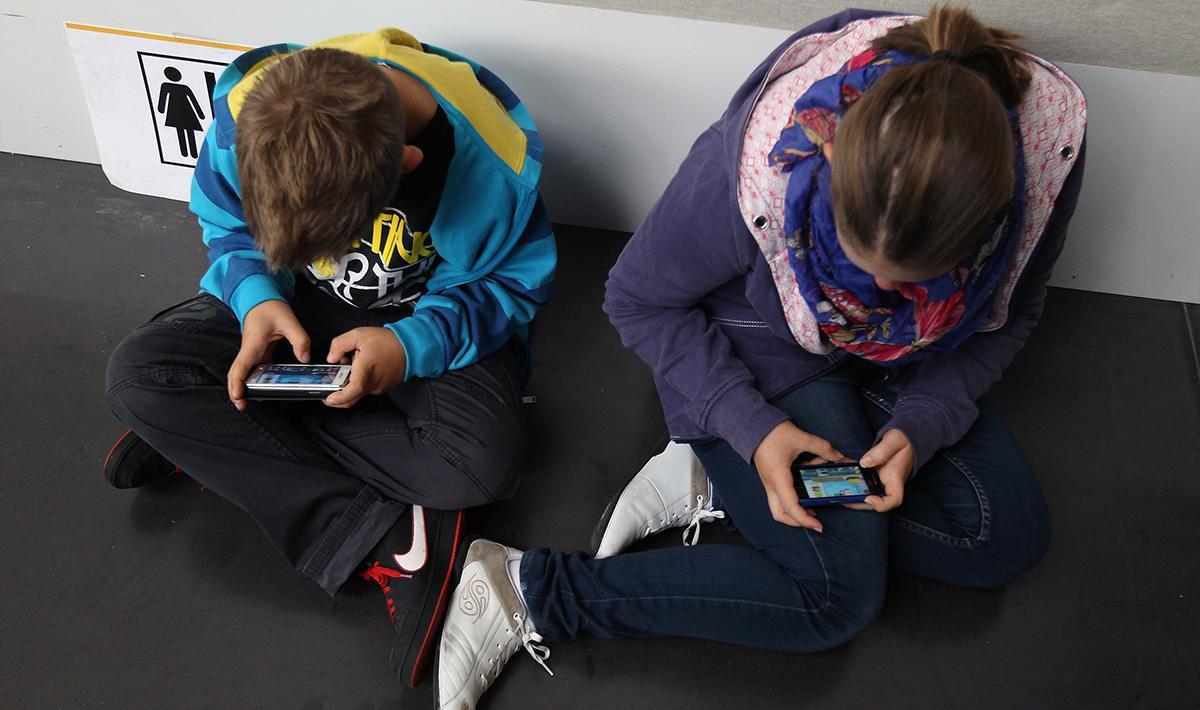 Uso e abuso dei social... La meglio gioventù e la ricerca della felicità