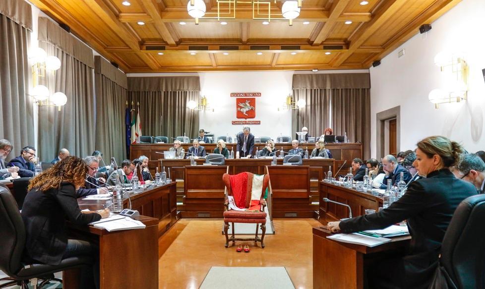 «Finanziamenti diretti alle associazioni contro le giunte omofobe»