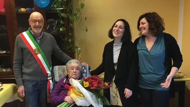 Grande festa per i 100 anni della nonna di Cafaggio