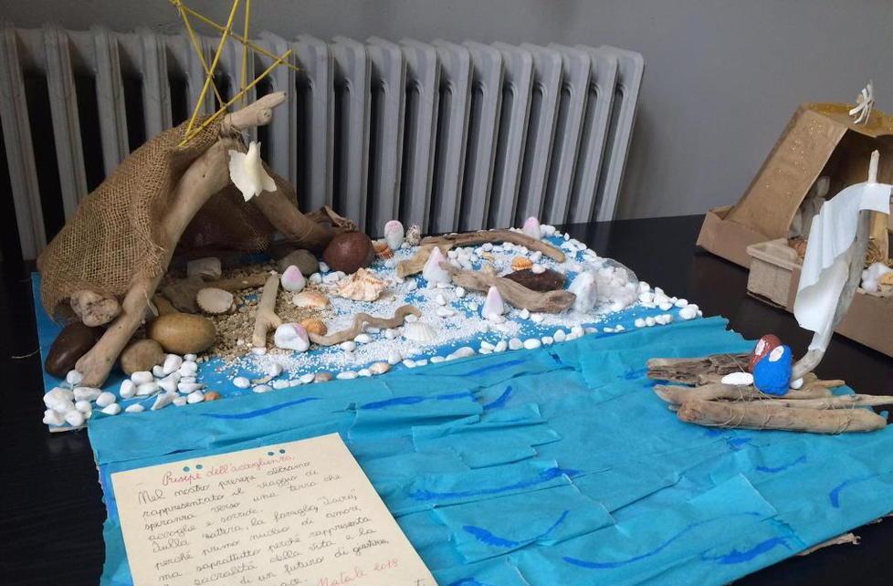Nel presepe della “Guasti” il dramma dei migranti 