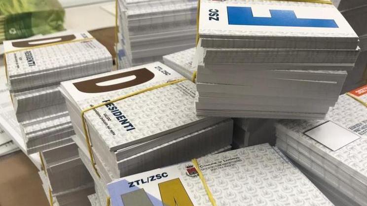 Sosta, in due settimane 394 residenti restituiscono il contrassegno