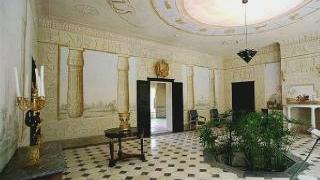 Gli interni della villa napoleonica di San Martino, una delle strutture dove sono necessari interventi di restauro in vista delle celebrazioni del 2014