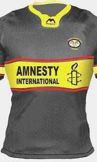 La squadra di serie C dell’Union Tirreno e la nuova maglia sponsorizzata Amnesty international